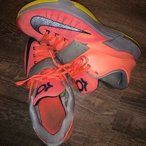KD 7 35,000 degrees